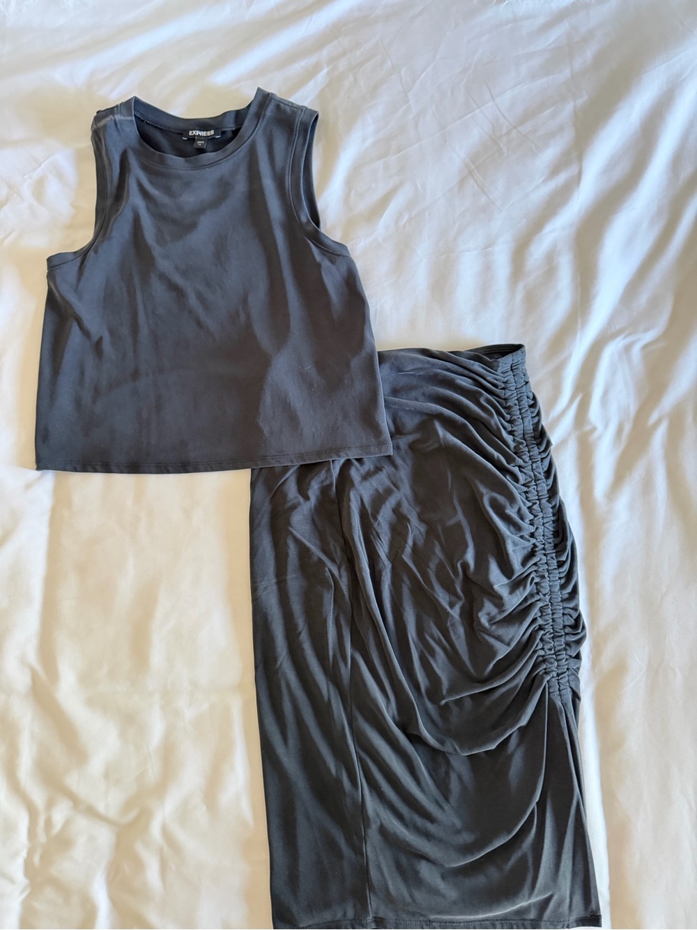 Express Charcoal Ruched-Side Midi Skirt with Matching Tank - Dark Gray